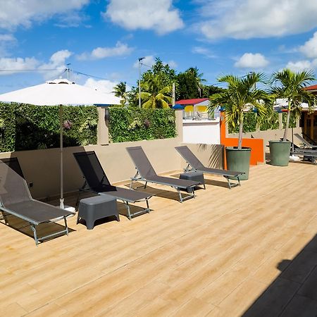 Evasion En Plein Coeur De La Ville T2 Jacuzzis Sauna Et Piscine Au Centre De ปอร์-หลุยส์ ภายนอก รูปภาพ