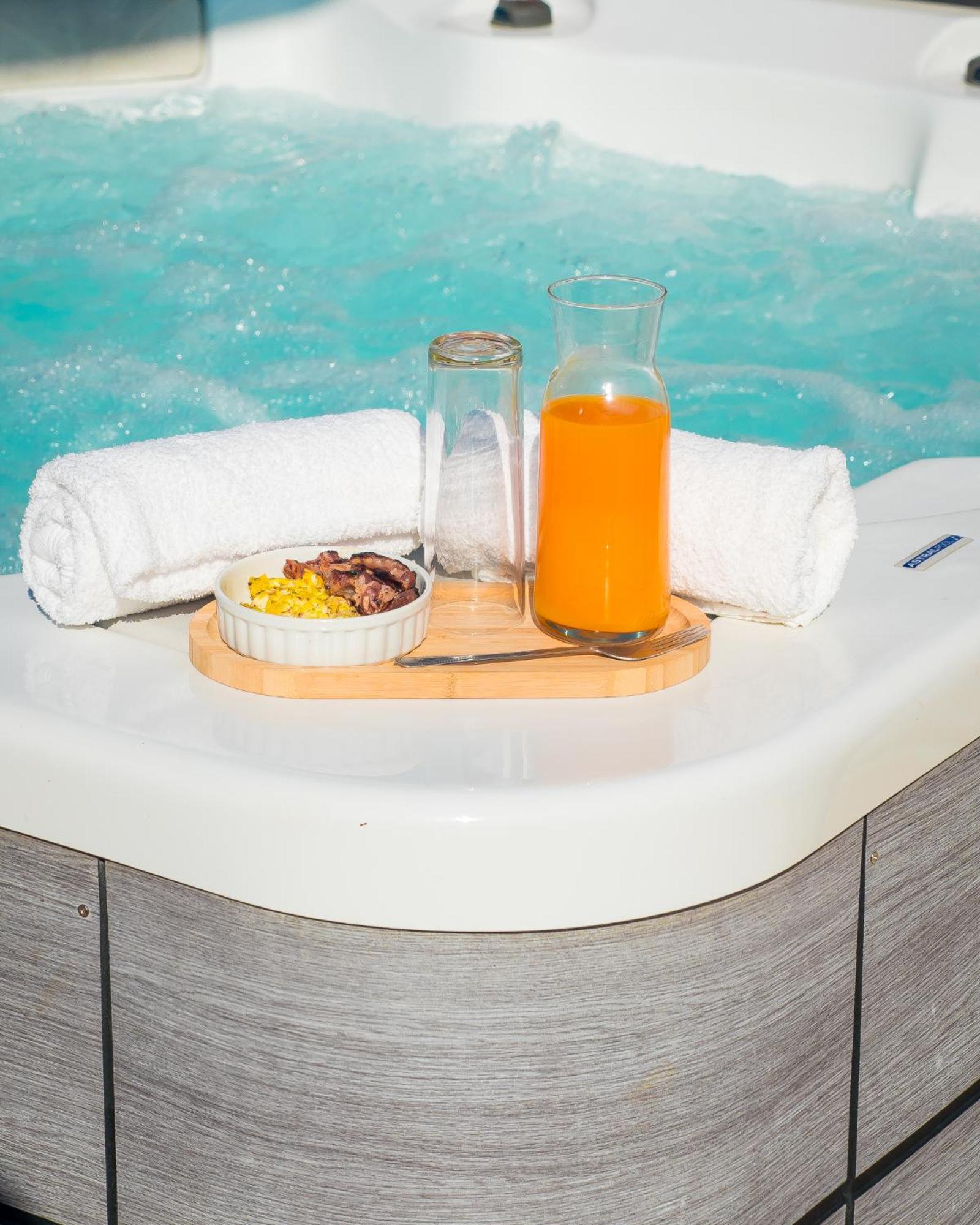 Evasion En Plein Coeur De La Ville T2 Jacuzzis Sauna Et Piscine Au Centre De ปอร์-หลุยส์ ภายนอก รูปภาพ